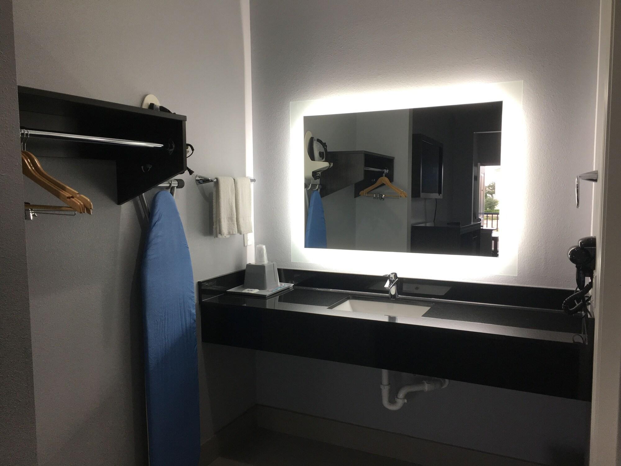 Platinum Inn And Suites Houston Bagian luar foto