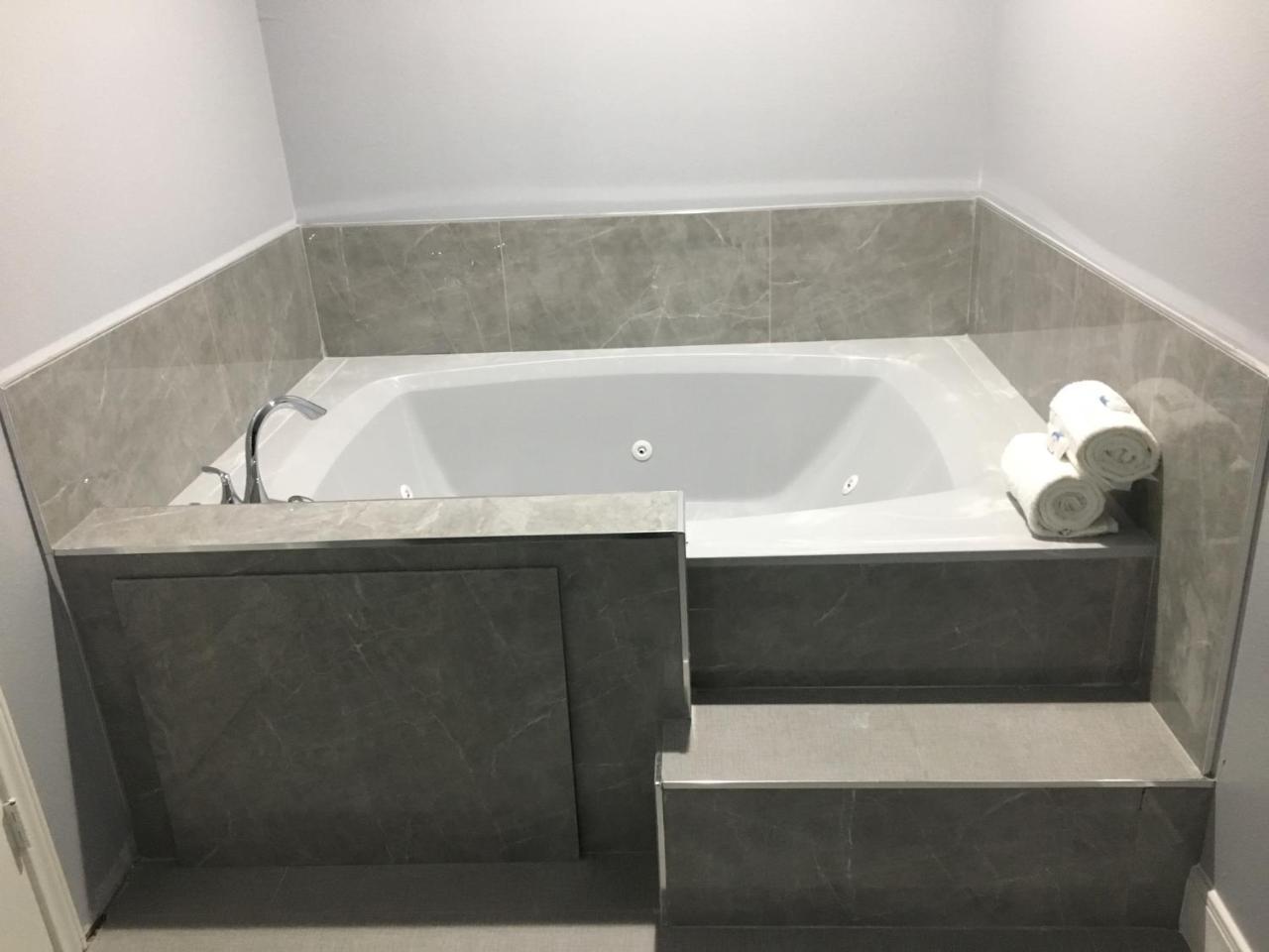 Platinum Inn And Suites Houston Bagian luar foto